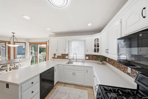 708 Blackthorn Cove Fort Wayne IN 46804
