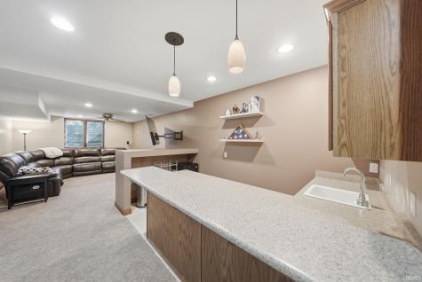 708 Blackthorn Cove Fort Wayne IN 46804
