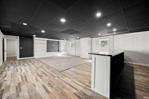 7618 S 350 E. Road Lafayette IN 47909