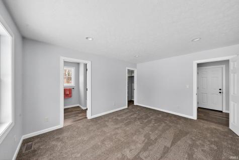 11102 N Dogleg Dr E Syracuse IN 46567