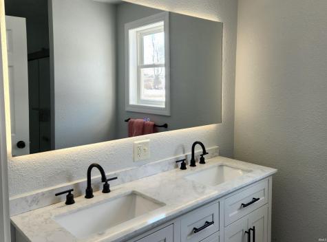 11102 N Dogleg Dr E Syracuse IN 46567