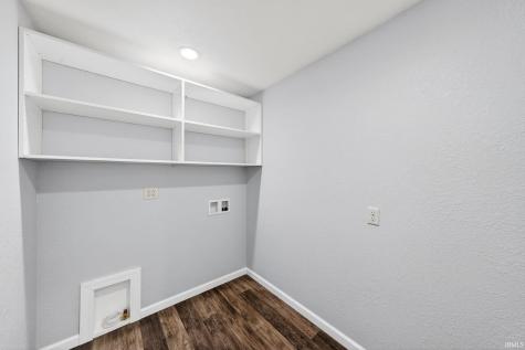 11102 N Dogleg Dr E Syracuse IN 46567
