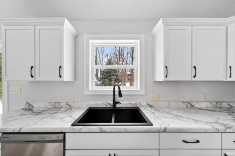11102 N Dogleg Dr E Syracuse IN 46567