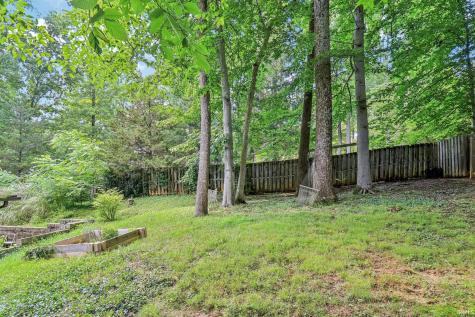 1724 N Ridgeway Drive Ellettsville IN 47429
