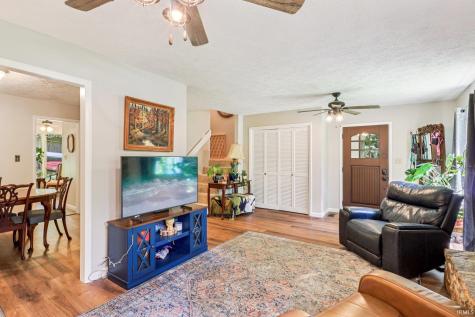 1724 N Ridgeway Drive Ellettsville IN 47429