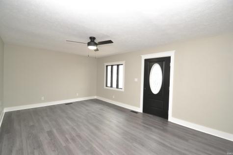 403 E Elm Street Sharpsville IN 46068