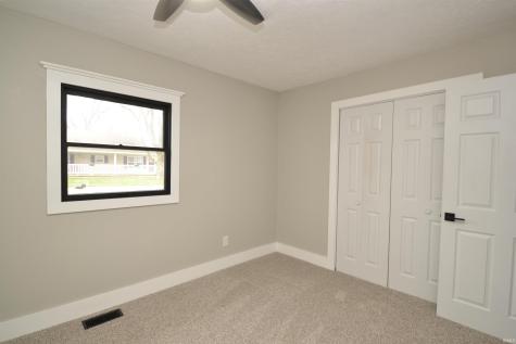 403 E Elm Street Sharpsville IN 46068
