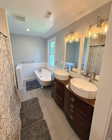 1501 Fox Run Drive Washington IN 47501