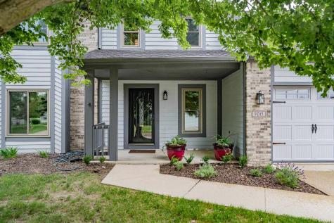 9015 Spring View Drive Fort Wayne IN 46804