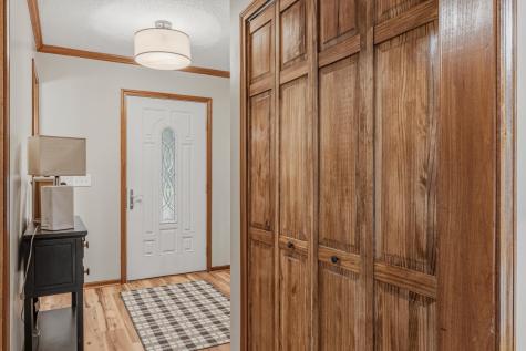 9015 Spring View Drive Fort Wayne IN 46804