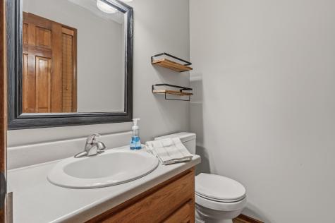 9015 Spring View Drive Fort Wayne IN 46804