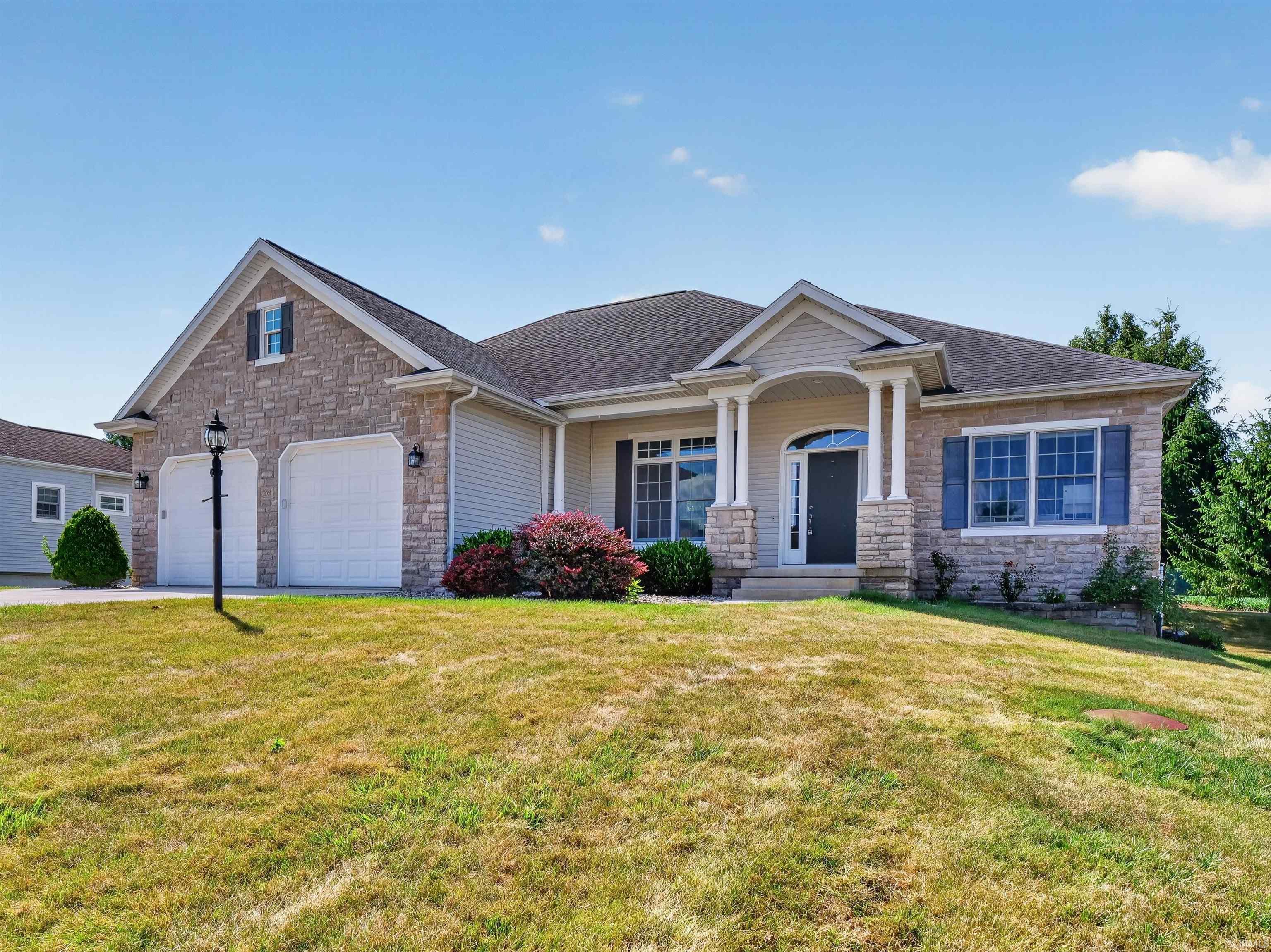 2051 E Barberry Drive Warsaw IN 46582