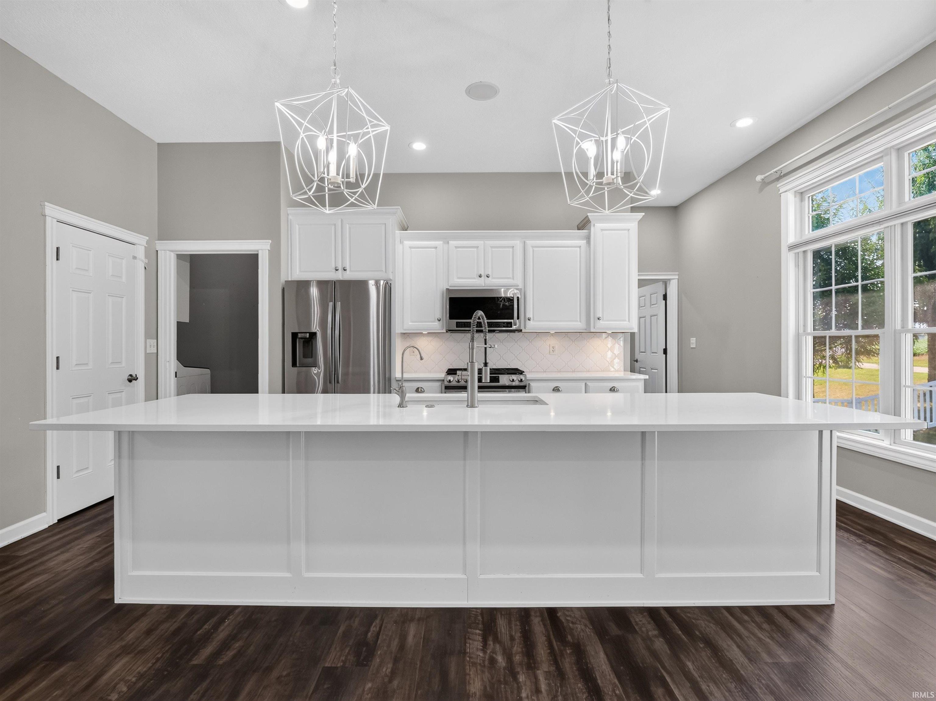 2051 E Barberry Drive Warsaw IN 46582