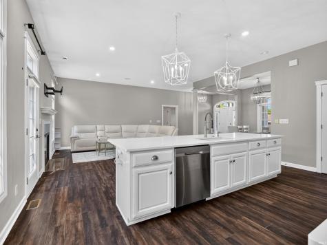 2051 E Barberry Drive Warsaw IN 46582