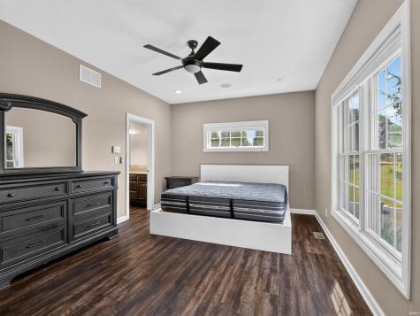 2051 E Barberry Drive Warsaw IN 46582