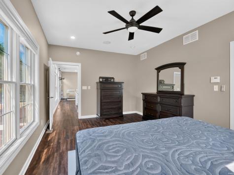 2051 E Barberry Drive Warsaw IN 46582