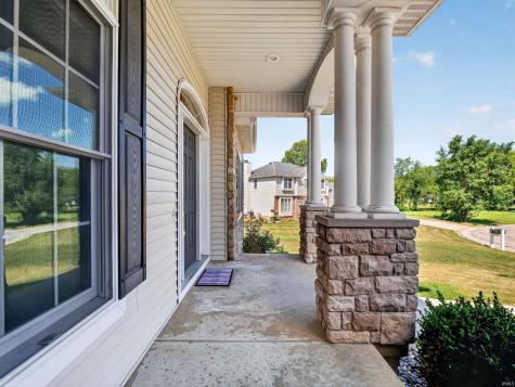 2051 E Barberry Drive Warsaw IN 46582