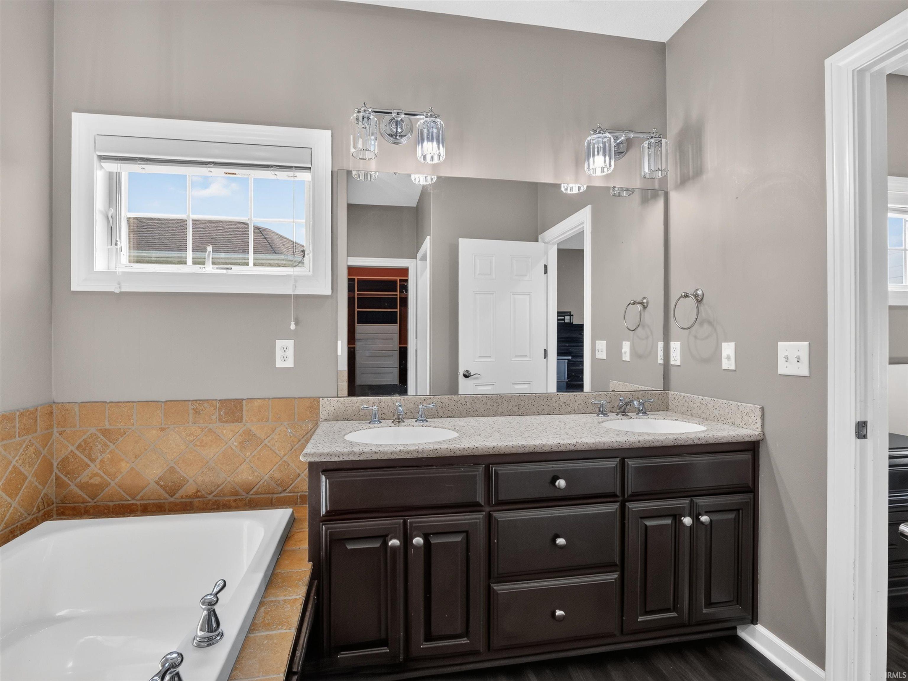 2051 E Barberry Drive Warsaw IN 46582