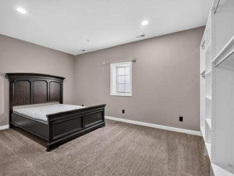 2051 E Barberry Drive Warsaw IN 46582