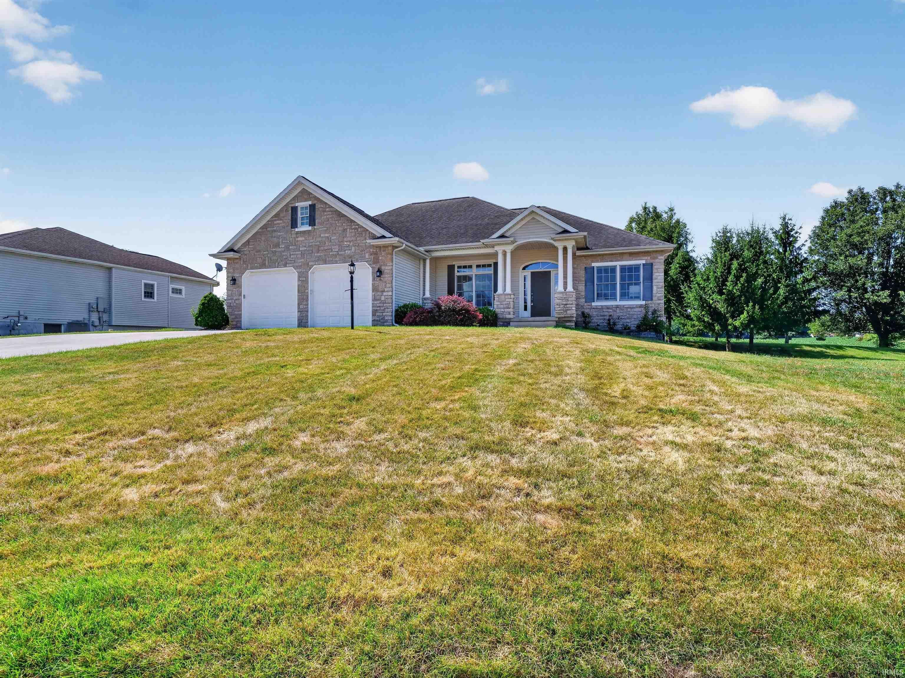 2051 E Barberry Drive Warsaw IN 46582
