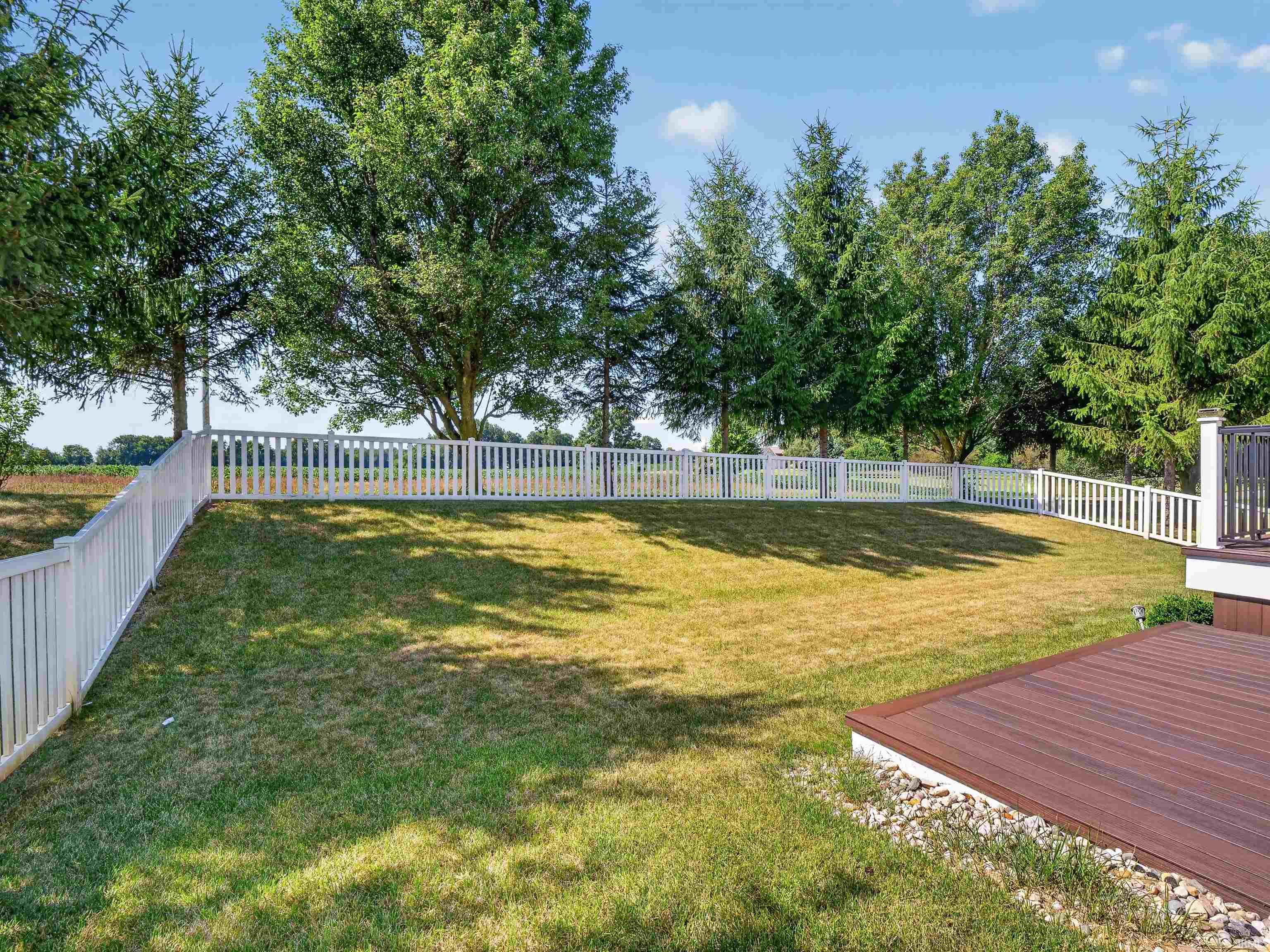 2051 E Barberry Drive Warsaw IN 46582