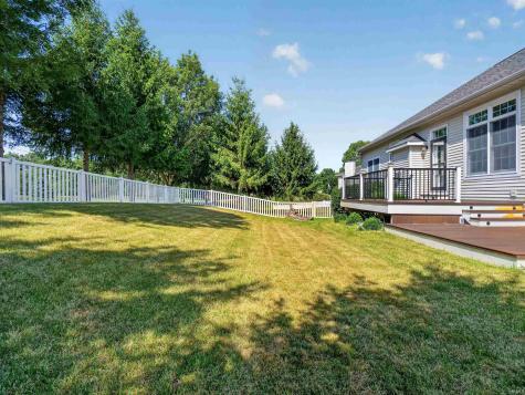 2051 E Barberry Drive Warsaw IN 46582