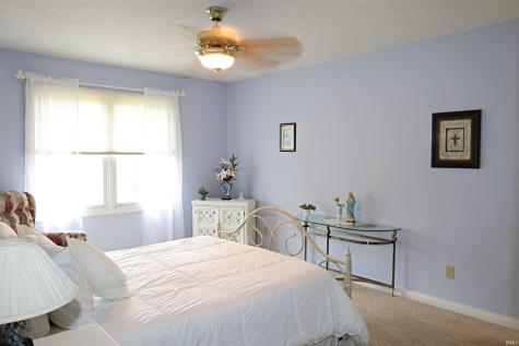 1196 Bellgrade Drive Loogootee IN 47553