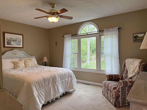1196 Bellgrade Drive Loogootee IN 47553