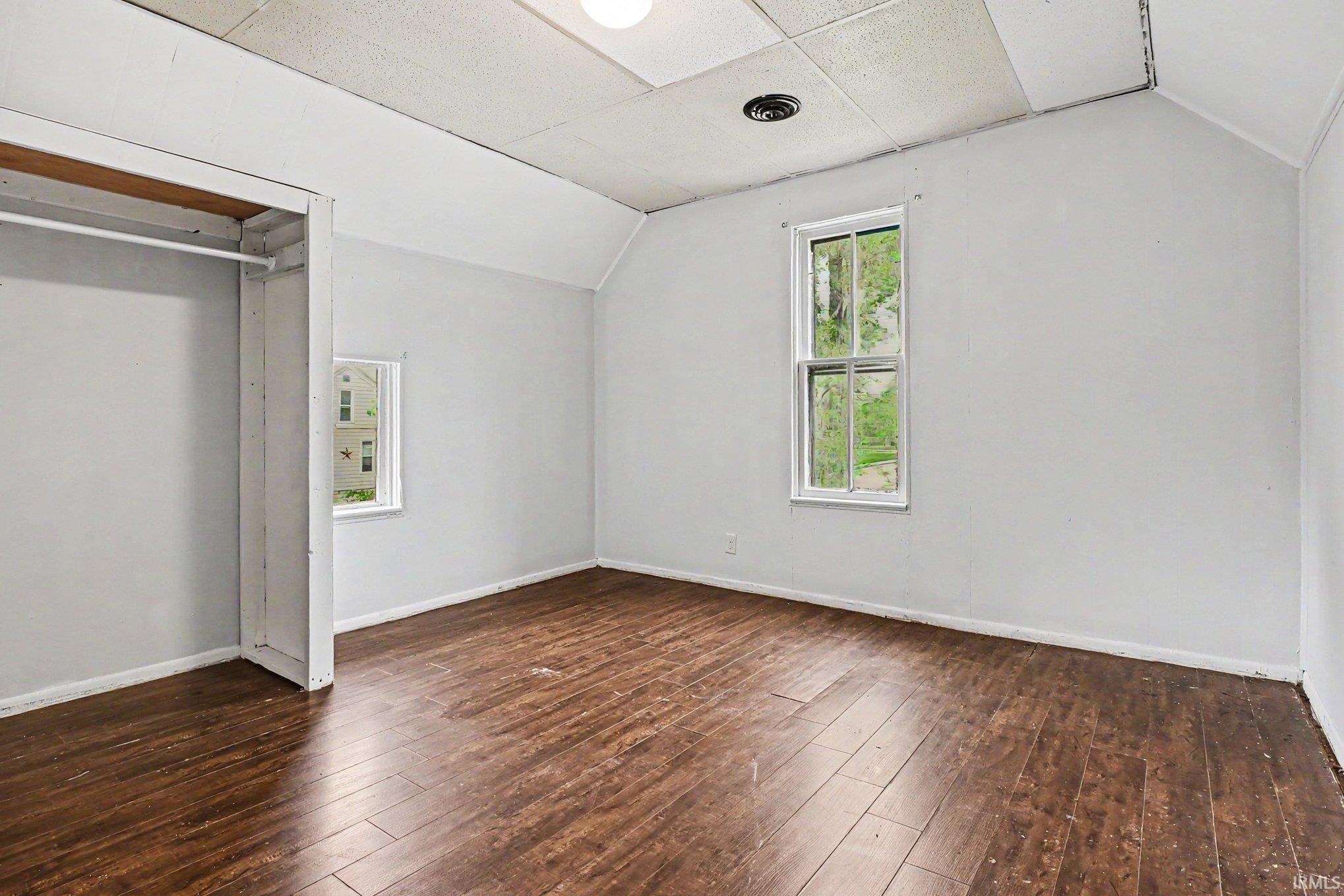 456 E Walnut Street Nappanee IN 46550