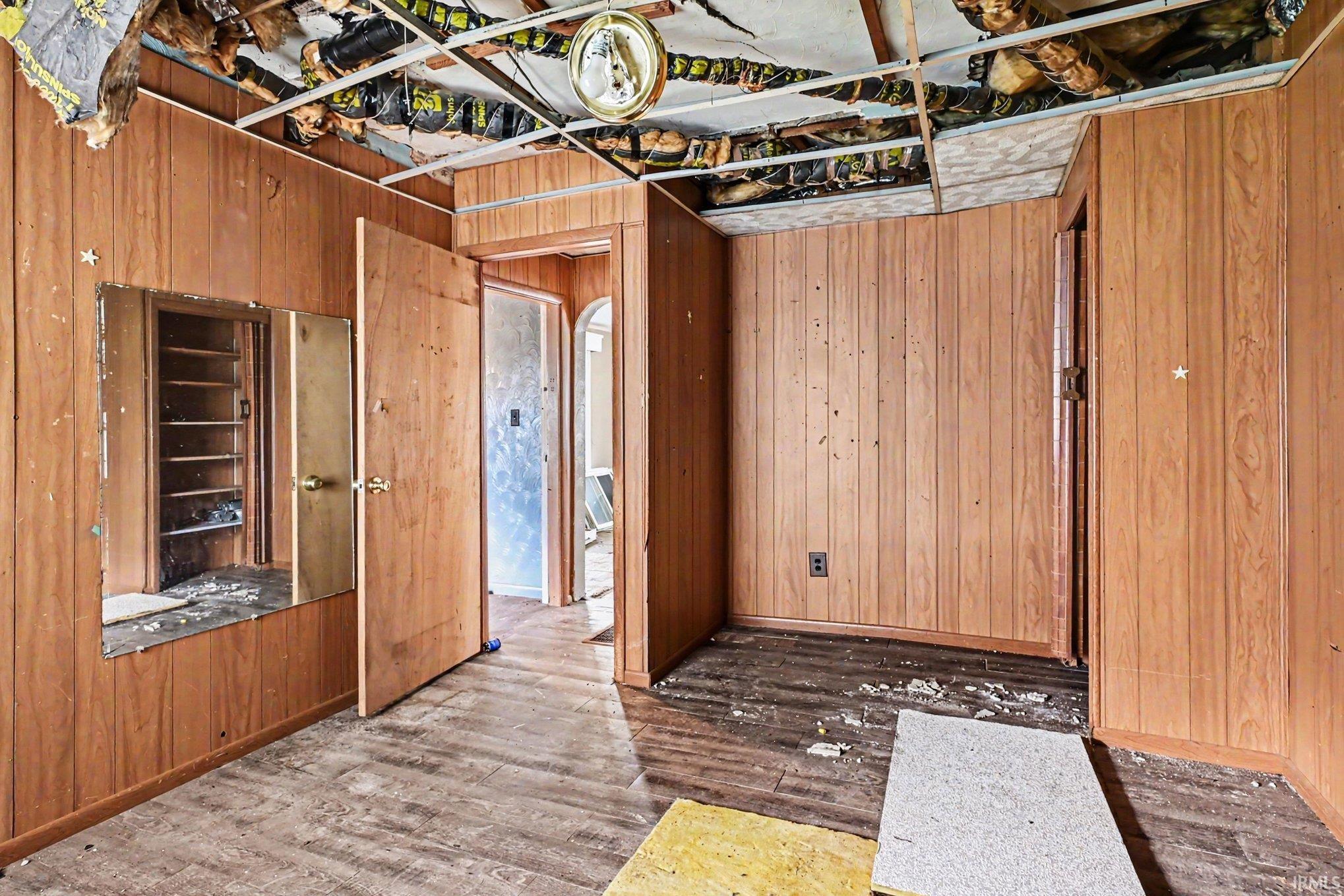 456 E Walnut Street Nappanee IN 46550