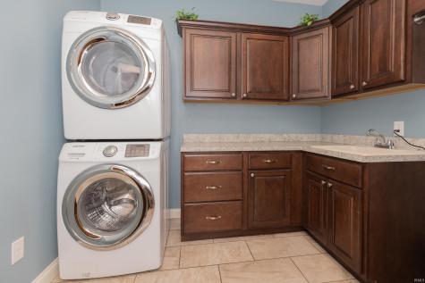 2575 Woodstone Lane Evansville IN 47712