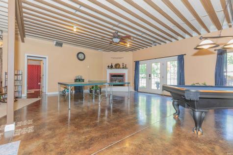 2575 Woodstone Lane Evansville IN 47712