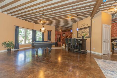 2575 Woodstone Lane Evansville IN 47712
