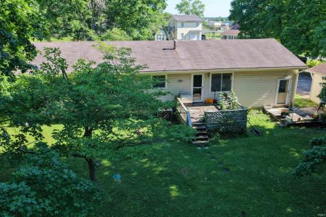 1852 Hancock Avenue Mitchell IN 47446