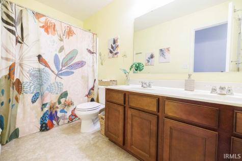 5352 W Cobblestone Street Bloomington IN 47403