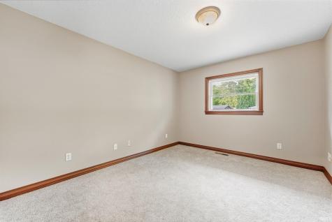 1206 Superior Drive Auburn IN 46706