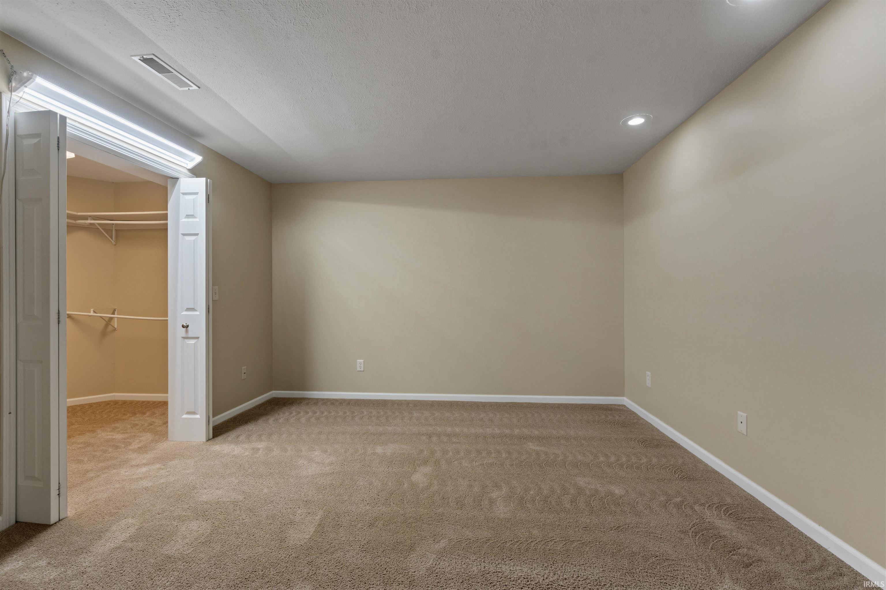 50910 Stonebridge Drive Granger IN 46530