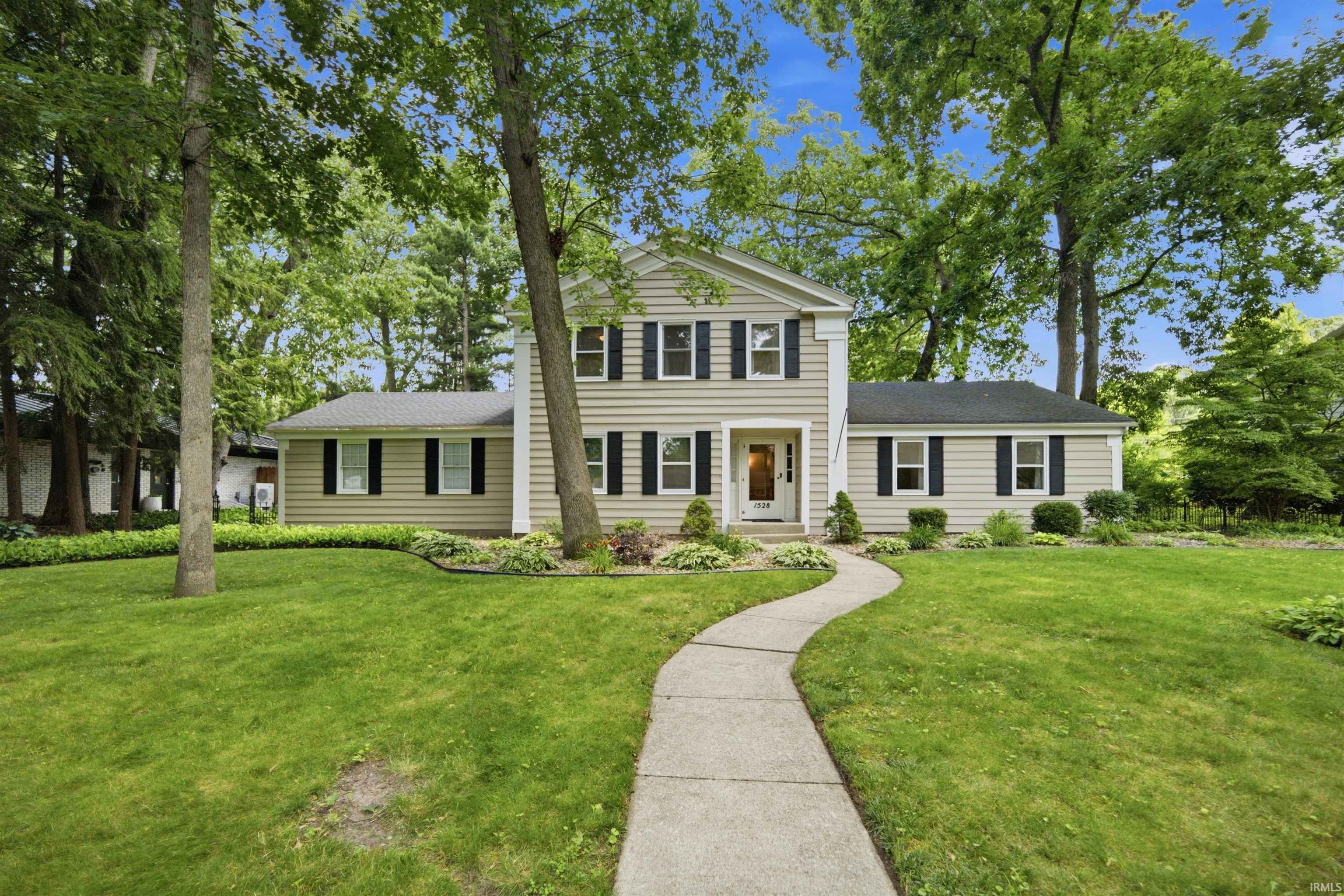 1528 Dogwood Drive Elkhart IN 46514