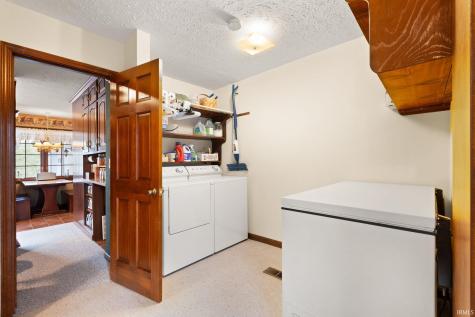 925 W Oakwood Lane Paoli IN 47454