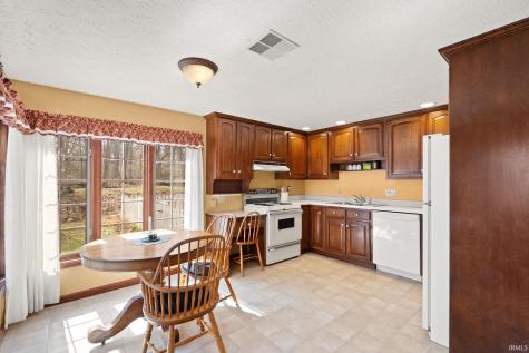 925 W Oakwood Lane Paoli IN 47454
