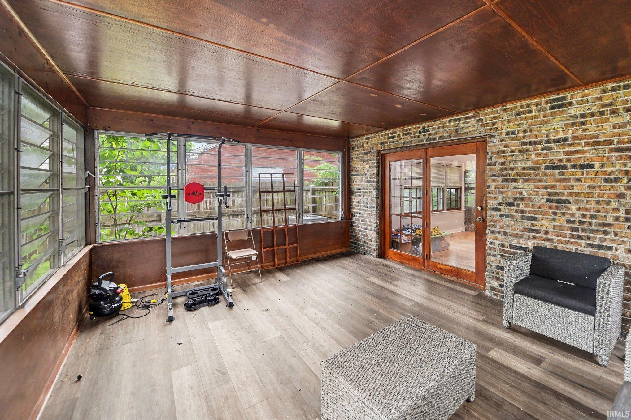1819 Mckinley Avenue South Bend IN 46617