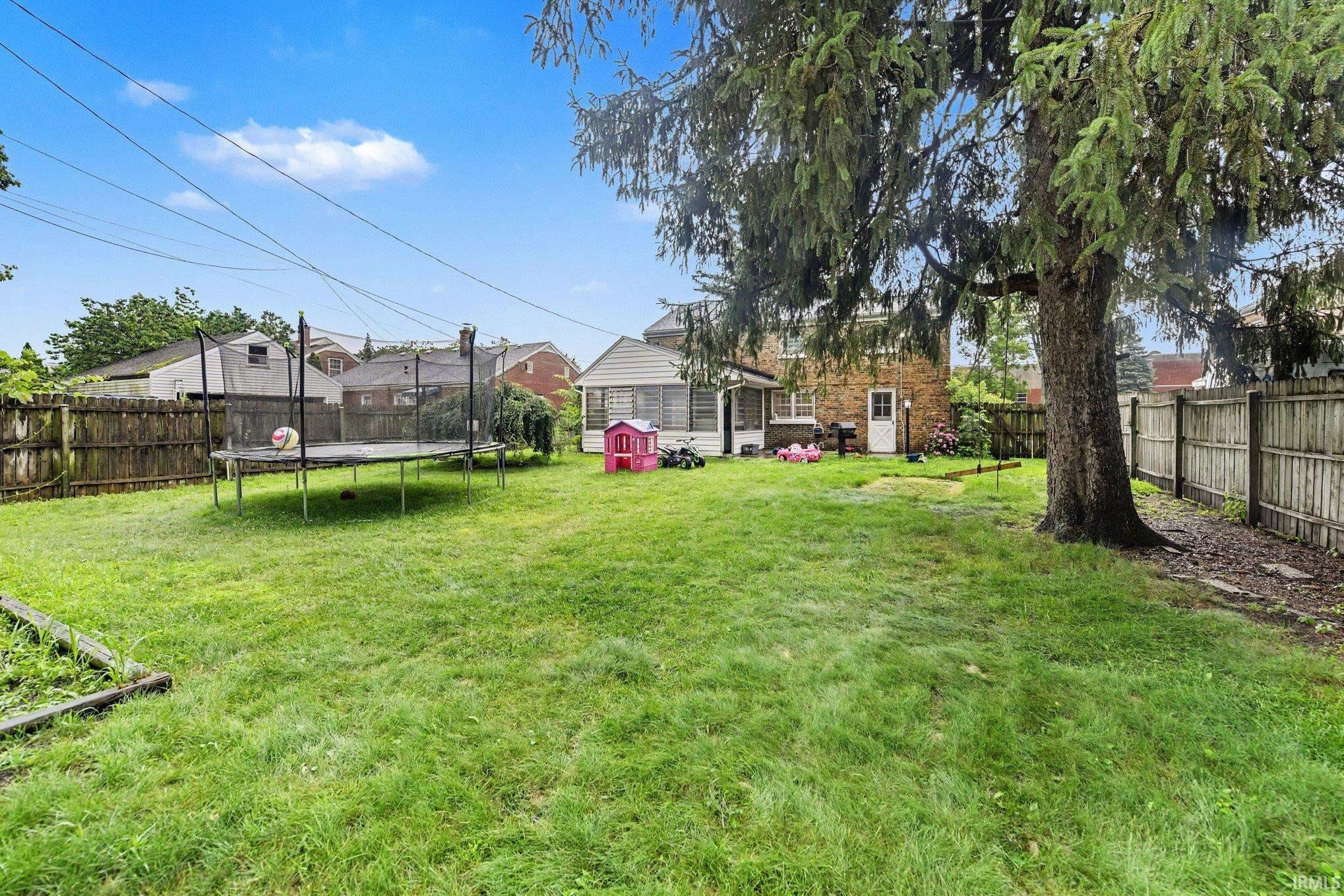 1819 Mckinley Avenue South Bend IN 46617