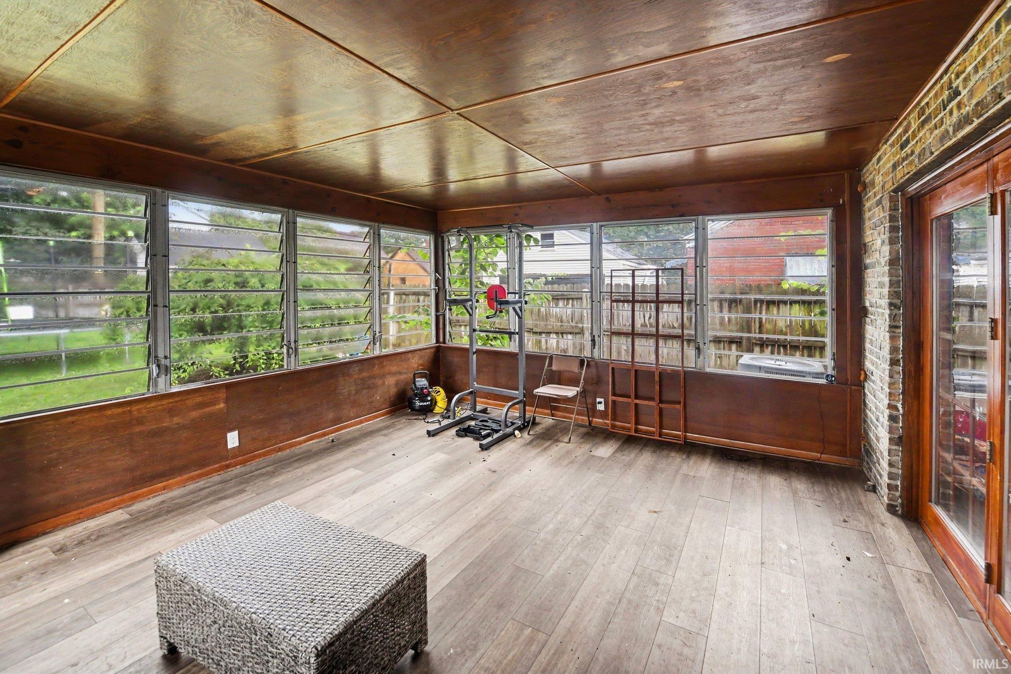 1819 Mckinley Avenue South Bend IN 46617