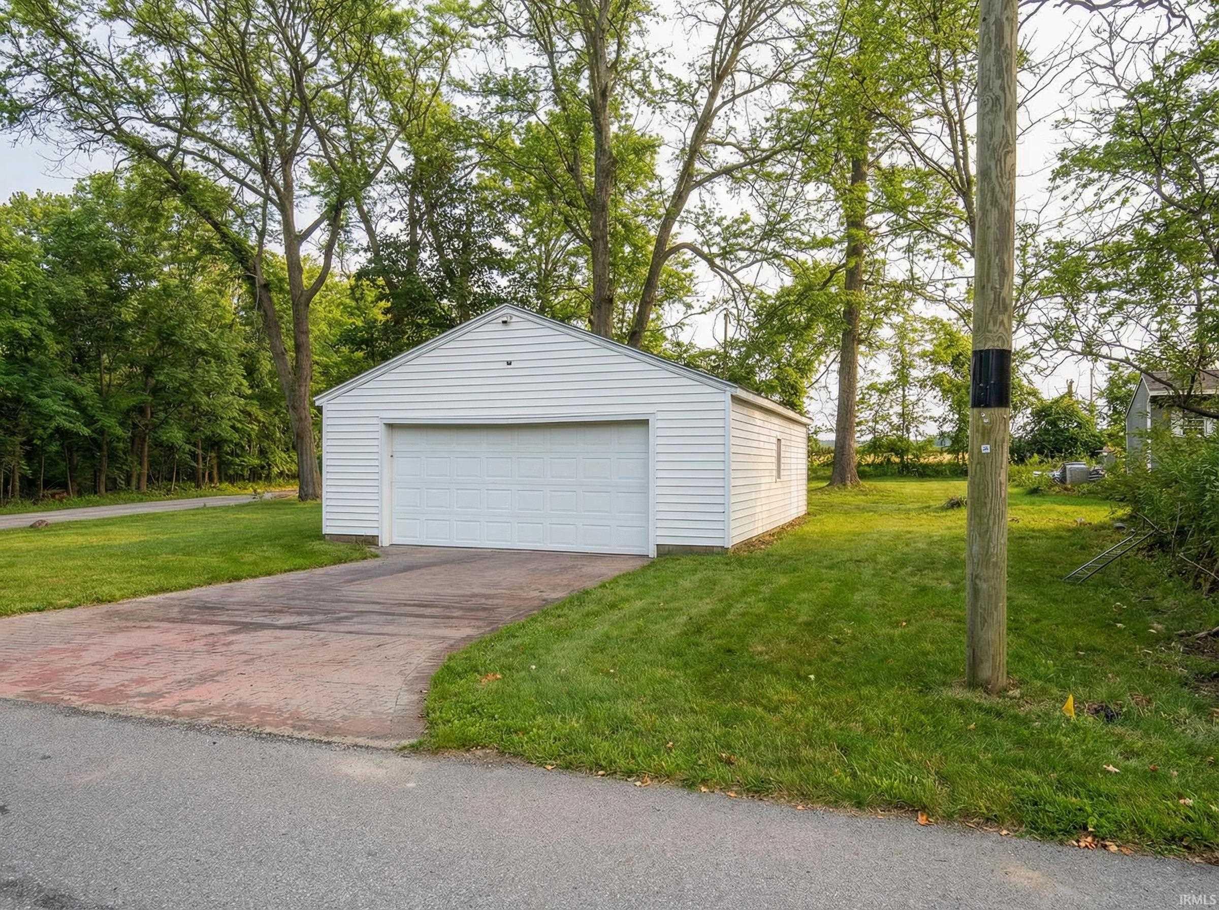 2200 S 460 E Lagrange IN 46761