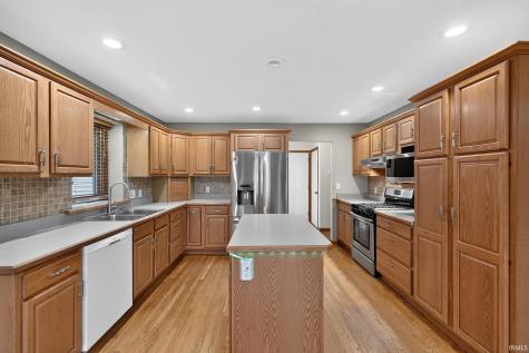 18670 Wilson Drive Goshen IN 46528