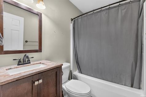 18670 Wilson Drive Goshen IN 46528