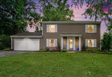1343 Riding Mall Drive South Bend IN 46614