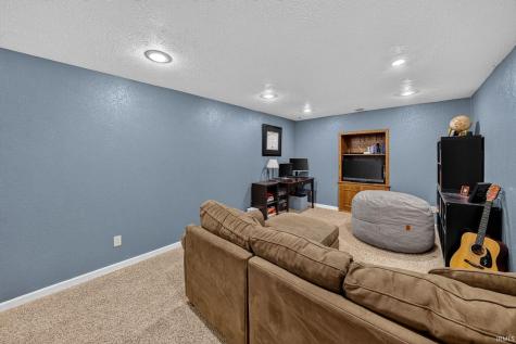 11662 Cross Cut Drive Granger IN 46530