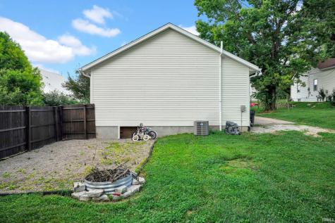 9228 S Harrodsburg Road Bloomington IN 47403