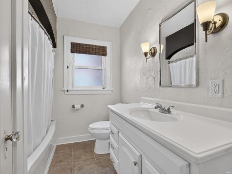 2013 Curdes Avenue Fort Wayne IN 46805